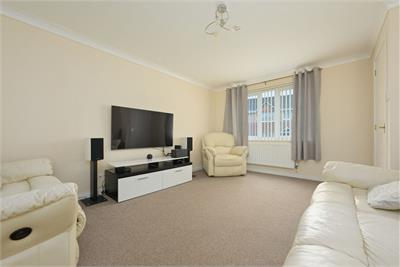 36 Dover Heights, Dunfermline, KY11 8HS - image 4