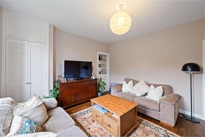 15/5 Warriston Road, Canonmills, Edinburgh, EH7 4HN - image 3