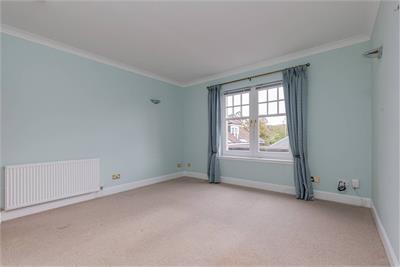 44/5 Cramond Road North, Edinburgh, EH4 6JA - image 3