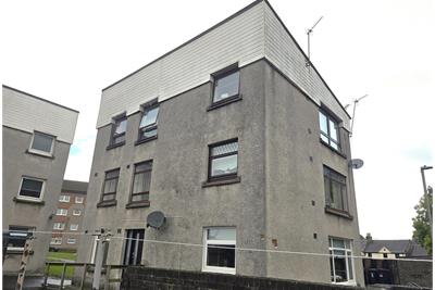 58 Church Street, Kilwinning, KA13 6BD - image 2