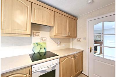 58 Church Street, Kilwinning, KA13 6BD - image 12