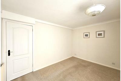58 Church Street, Kilwinning, KA13 6BD - image 6