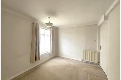 58 Church Street, Kilwinning, KA13 6BD - image 7