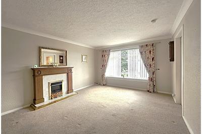 58 Church Street, Kilwinning, KA13 6BD - image 9