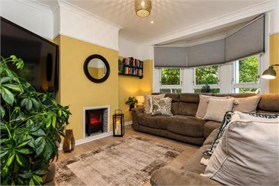 5 Balloch Gardens, Glasgow, G52 1JQ - image 3