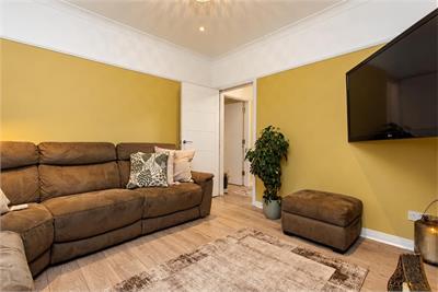 5 Balloch Gardens, Glasgow, G52 1JQ - image 4