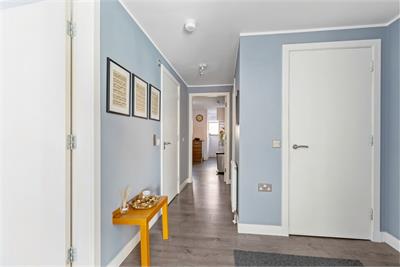 14/1 Salamander Place, Edinburgh, EH6 7JW - image 14