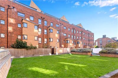 14/1 Salamander Place, Edinburgh, EH6 7JW - image 18