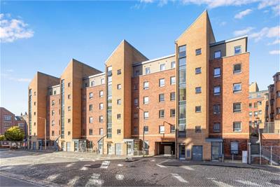 14/1 Salamander Place, Edinburgh, EH6 7JW - image 1