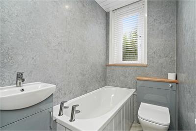 9/1 Northfield Farm Avenue, Northfield, Edinburgh, EH8 7QW - image 9