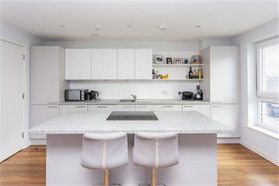 19/17 Salamander Place, Edinburgh, EH6 7JJ - image 3