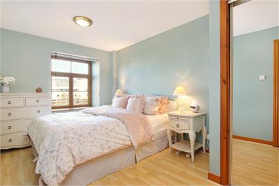 102/87 Commercial Street, The Shore, Edinburgh, EH6 6LT - image 9