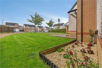 9 Nursery Grove, Stonehouse, Larkhall, ML9 3RT - image 3