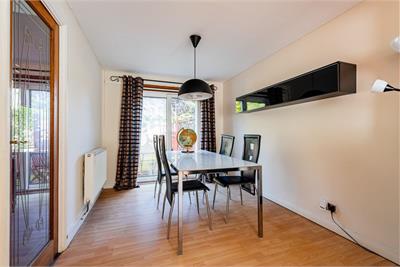 21 North Bughtlinfield, Edinburgh, EH12 8XZ - image 3