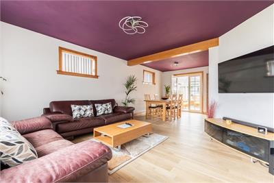 15 Silverknowes View, Edinburgh, EH4 5PT - image 2