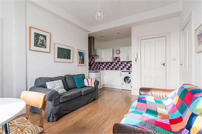 210/9 Bonnington Road, Edinburgh, EH6 5BH - image 3