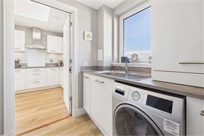 15 Mauseley Park, Cammo, Edinburgh, EH4 8FB - image 11