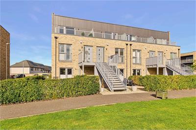 15 Mauseley Park, Cammo, Edinburgh, EH4 8FB - image 1
