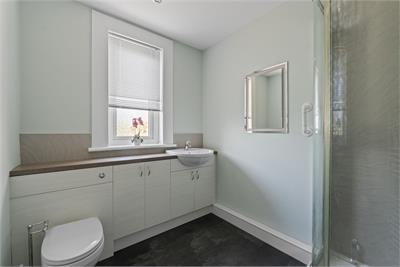 39 George Street, Innerleithen, EH44 6LJ - image 8