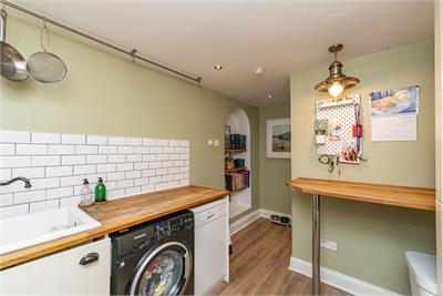 2b Links Gardens Lane, Edinburgh, EH6 7JQ - image 11