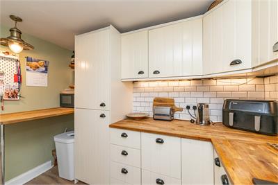 2b Links Gardens Lane, Edinburgh, EH6 7JQ - image 10