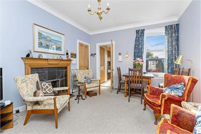 12 Denham Green Terrace, Trinity, Edinburgh, EH5 3PF - image 2