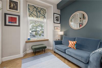 27/2 Lower Granton Road, Trinity, Edinburgh, EH5 3RT - image 2