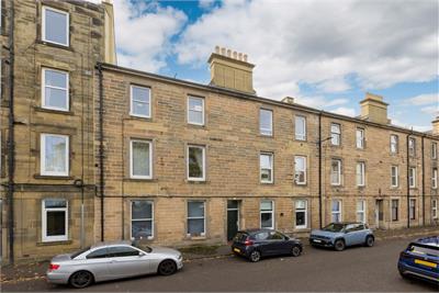27/2 Lower Granton Road, Trinity, Edinburgh, EH5 3RT - image 1