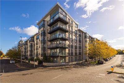 49/7 Waterfront Park, Edinburgh, EH5 1EZ - image 1