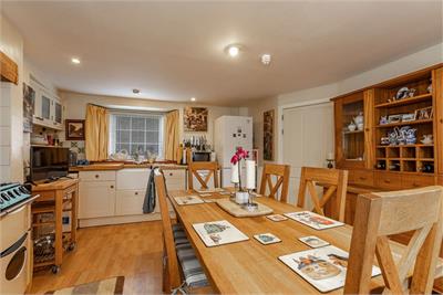 Virginia Cottage, Tower Road, Darnick, TD6 9AX - image 6