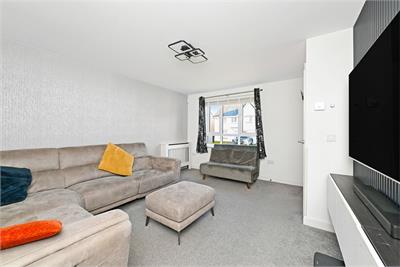 6 Martin Street, Burdiehouse, Edinburgh, EH17 8GB - image 2