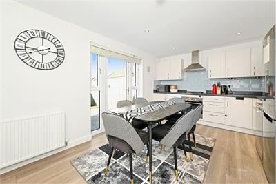 6 Martin Street, Burdiehouse, Edinburgh, EH17 8GB - image 6