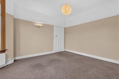 15 Allanpark Street, Largs, KA30 9AG - image 11