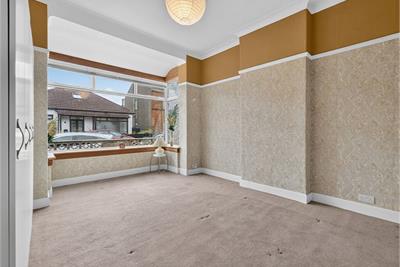 15 Allanpark Street, Largs, KA30 9AG - image 12