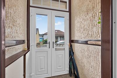 15 Allanpark Street, Largs, KA30 9AG - image 3
