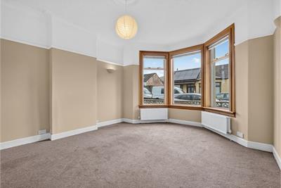 15 Allanpark Street, Largs, KA30 9AG - image 9
