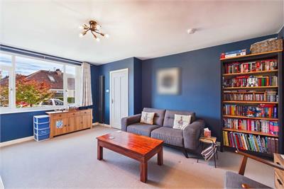 43 Roull Road, Edinburgh, EH12 7JW - image 3