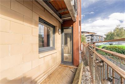 Flat 1, 10 East Pilton Farm Crescent, Edinburgh, EH5 2GH - image 7