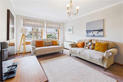 30 Lodge Walk, Elie, Leven, KY9 1DD - image 2