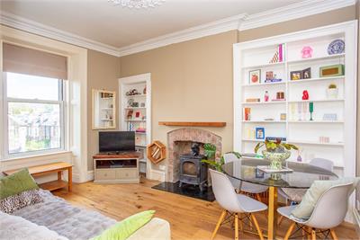 9/3 Rosevale Terrace, Edinburgh, EH6 8AR - image 2