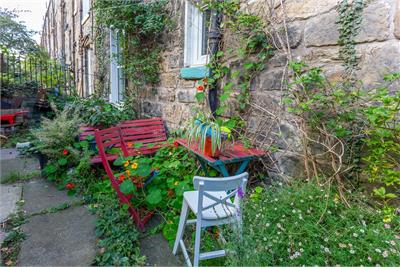 9/3 Rosevale Terrace, Edinburgh, EH6 8AR - image 17