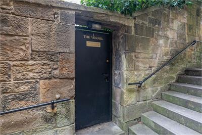 1 Vennel, Old Town, Edinburgh, EH1 2HU - image 1