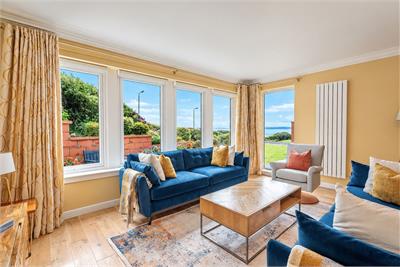 33 The Shores, Skelmorlie, PA17 5AZ - image 2