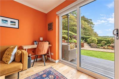 33 The Shores, Skelmorlie, PA17 5AZ - image 19