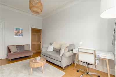 2F3, 16 St. Peters Place, Viewforth, Edinburgh, EH3 9PH - image 4