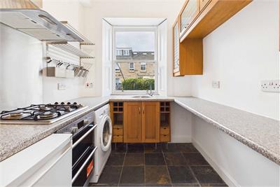 21 Ashville Terrace, Leith Links, Edinburgh, EH6 8DD - image 5