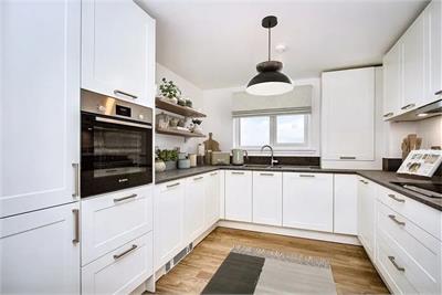1 (flat 7), Gerrard Street, West Craigs, Corstorphine, Edinburgh, EH12 0EJ - image 3