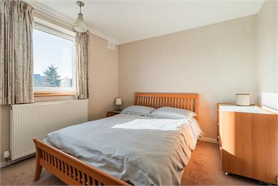43 Broomhall Terrace, Edinburgh, EH12 7PT - image 11