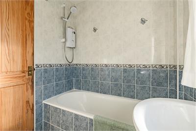 43 Broomhall Terrace, Edinburgh, EH12 7PT - image 16