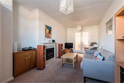 43 Broomhall Terrace, Edinburgh, EH12 7PT - image 3